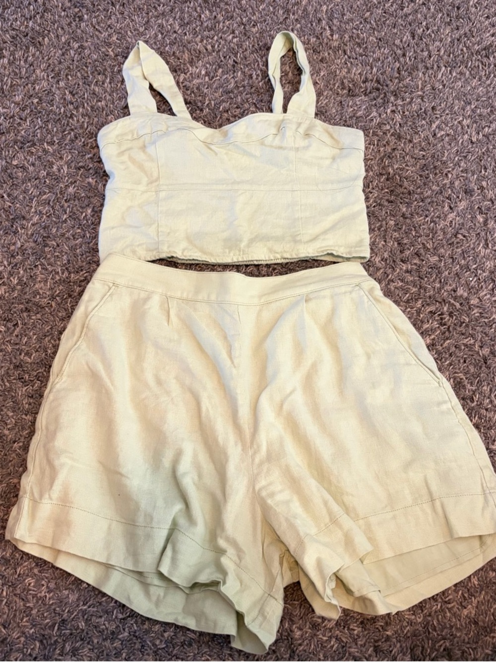 Abercrombie Green Linen Set